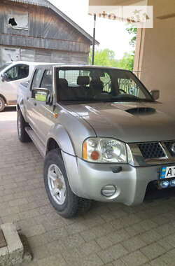 Пікап Nissan Navara 2004 в Долині