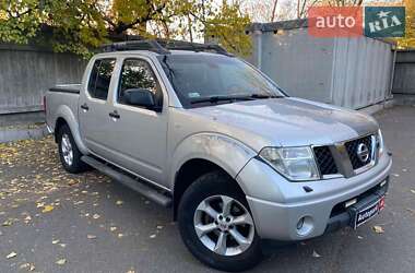 Пикап Nissan Navara 2006 в Киеве