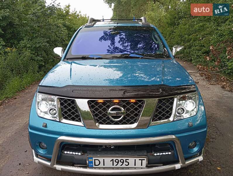 Пікап Nissan Navara 2006 в Дніпрі