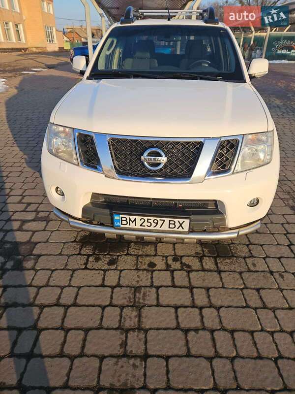 Пикап Nissan Navara 2014 в Полтаве