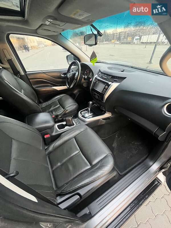 Пикап Nissan Navara 2018 в Львове