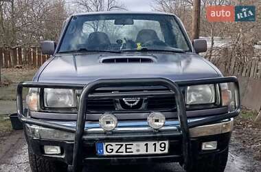 Пікап Nissan Navara 2004 в 