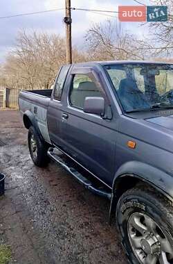 Пікап Nissan Navara 2004 в 