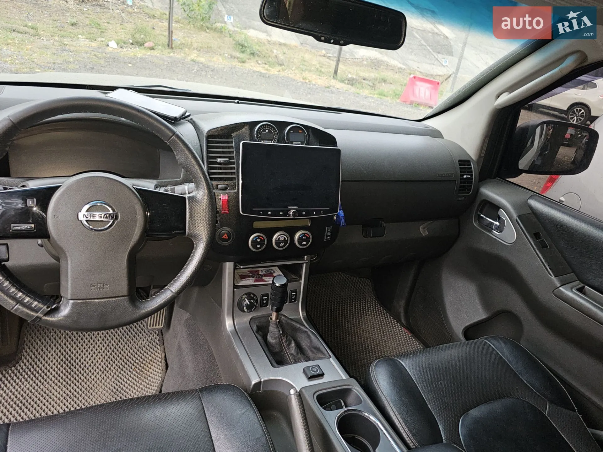 2010 Nissan Navara (Frontier) - мініатюра 20