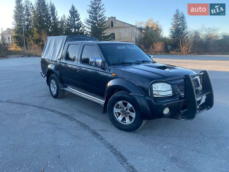 Пікап Nissan Navara 2004 в 