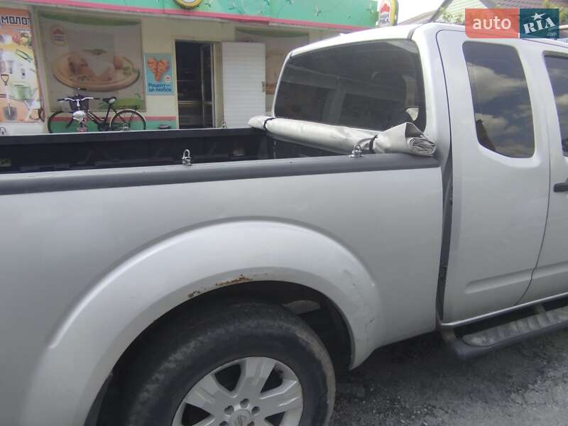 Пикап Nissan Navara 2005 в Полонном