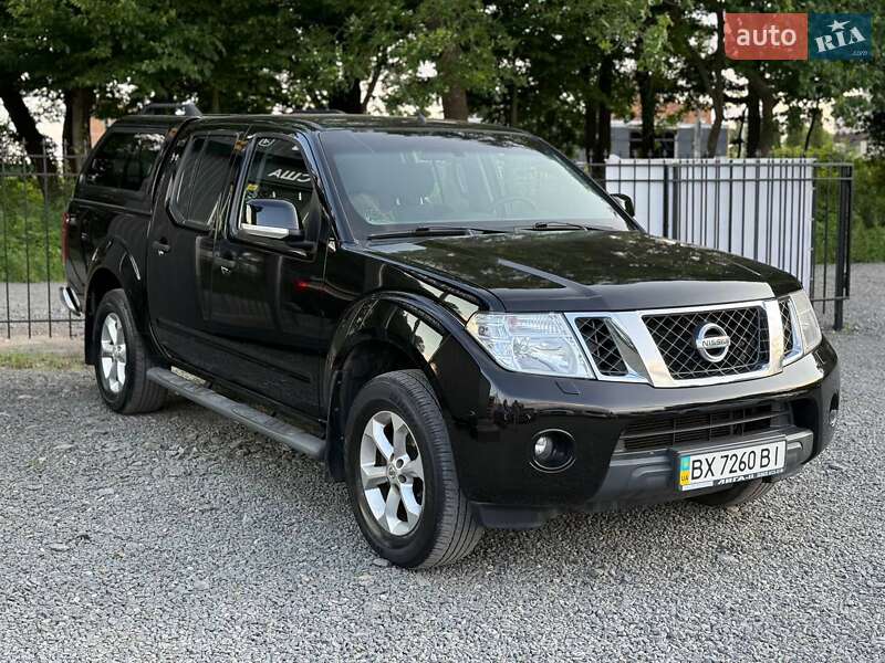 Пікап Nissan Navara 2012 в Хмельницькому