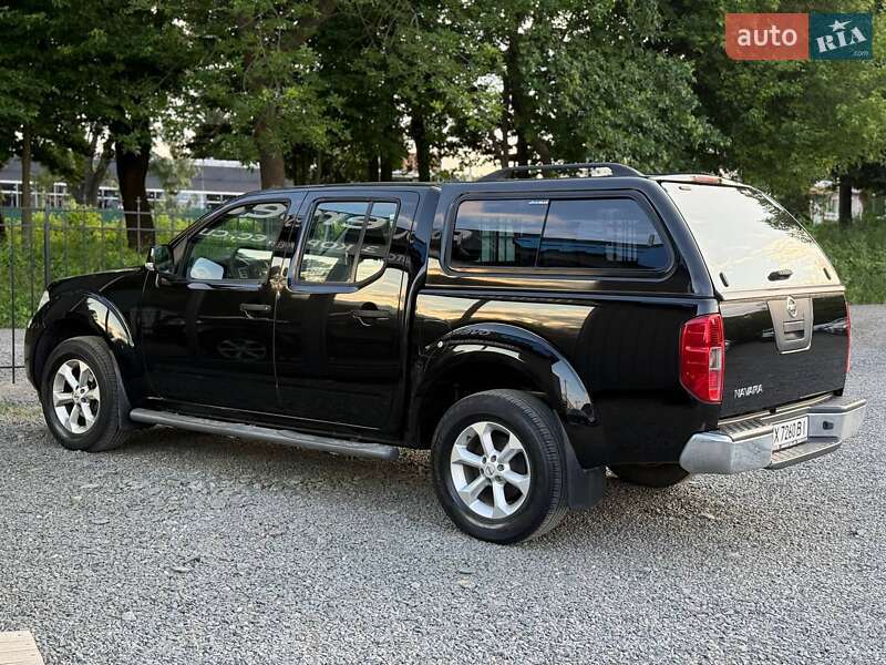 Пікап Nissan Navara 2012 в Хмельницькому