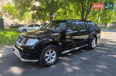 Пикап Nissan Navara 2012 в Запорожье