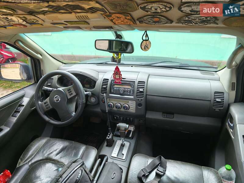 Пикап Nissan Navara 2008 в Городне