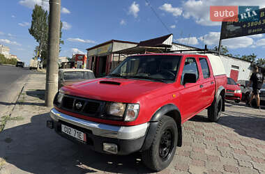 Пикап Nissan Navara 2000 в Николаеве