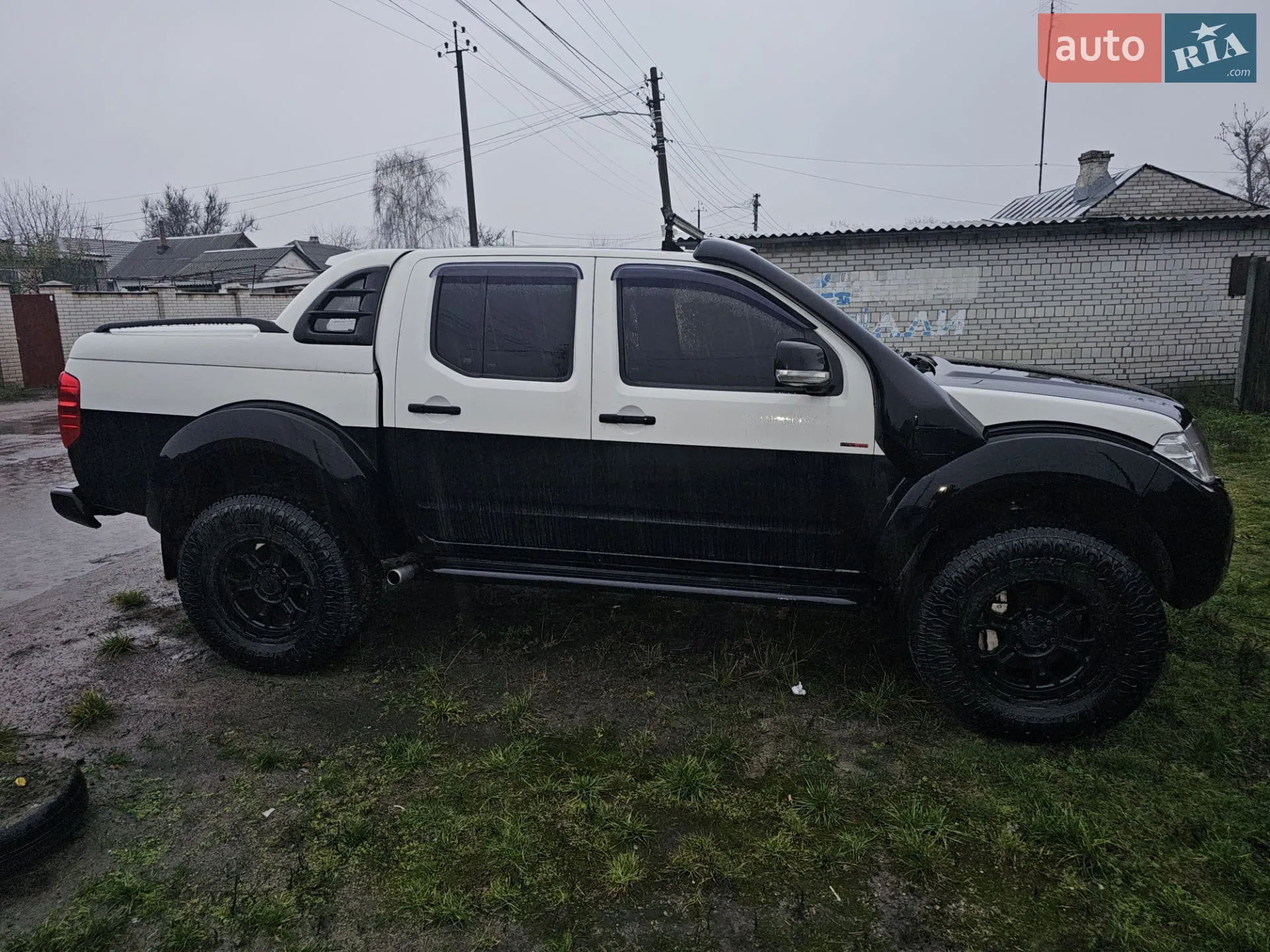 2010 Nissan Navara (Frontier) - мініатюра 4
