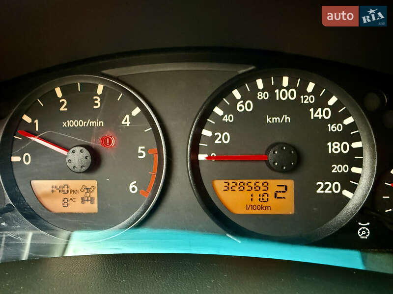 Позашляховик / Кросовер Nissan Navara 2007 в Києві