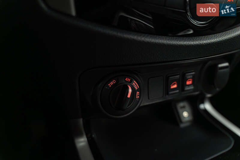 Пикап Nissan Navara 2019 в Киеве фото 15 Пикап Nissan Navara 2019 в Киеве