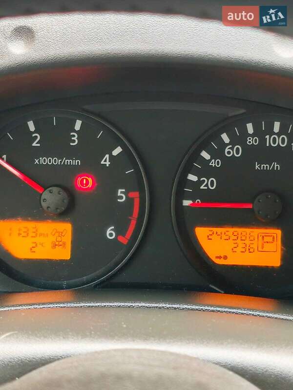 Пикап Nissan Navara 2008 в Киеве