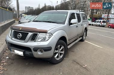 Пікап Nissan Navara 2011 в Києві