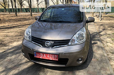 Хетчбек Nissan Note 2011 в 