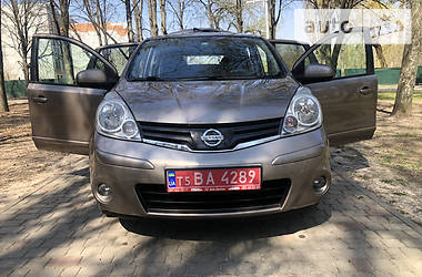 Хетчбек Nissan Note 2011 в 