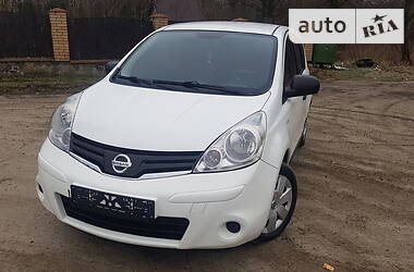 Хэтчбек Nissan Note 2011 в Городке