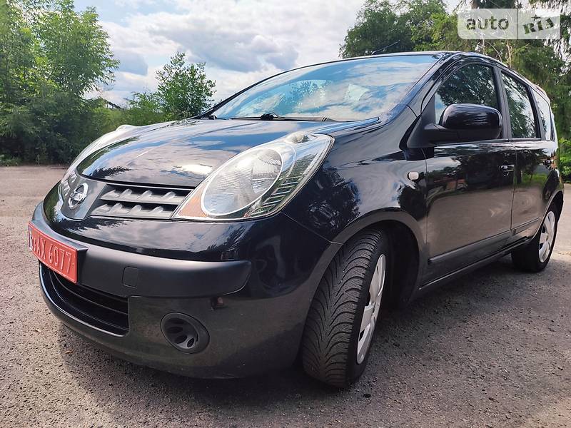 Хэтчбек Nissan Note 2007 в Радивилове