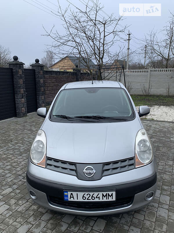 Nissan Note 2006 SJNFCAE11U1010576 - history of car sales on