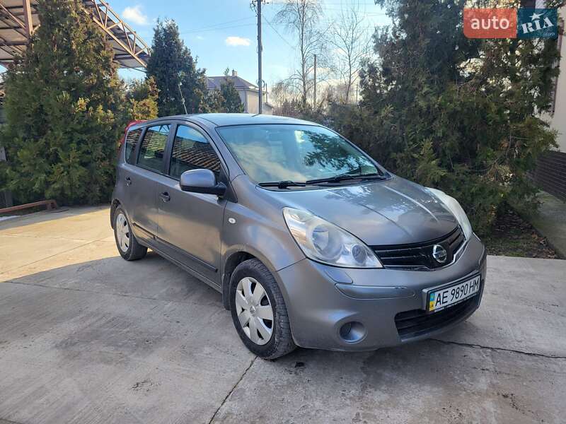 Хетчбек Nissan Note 2011 в Дніпрі