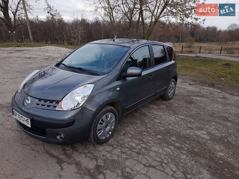 Хэтчбек Nissan Note 2006 в Дубно фото 4 Хэтчбек Nissan Note 2006 в Дубно