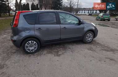 Хэтчбек Nissan Note 2006 в Дубно