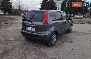 Хэтчбек Nissan Note 2006 в Дубно