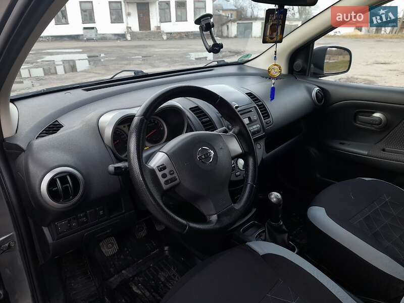 Хэтчбек Nissan Note 2006 в Дубно фото 15 Хэтчбек Nissan Note 2006 в Дубно