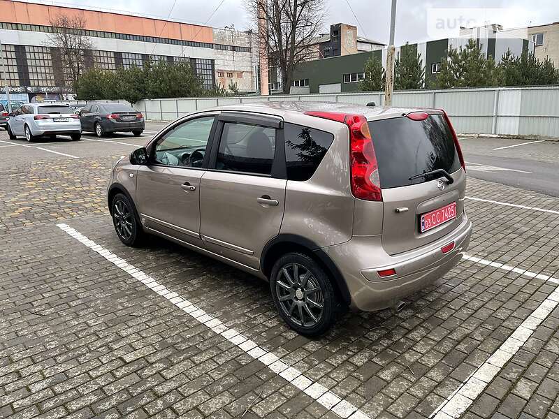 2008 Nissan Note, VIN SJNFCAE11U1267499:plate — фото 1 (autoria)
