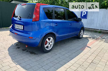 Хэтчбек Nissan Note 2008 в 