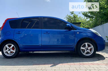 Хэтчбек Nissan Note 2008 в Мукачево