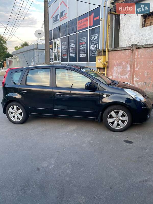 Хэтчбек Nissan Note 2007 в Одессе