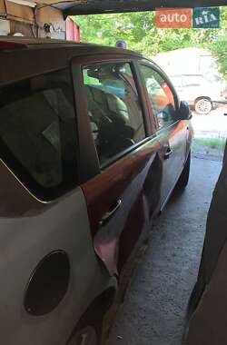 Хэтчбек Nissan Note 2007 в Остер
