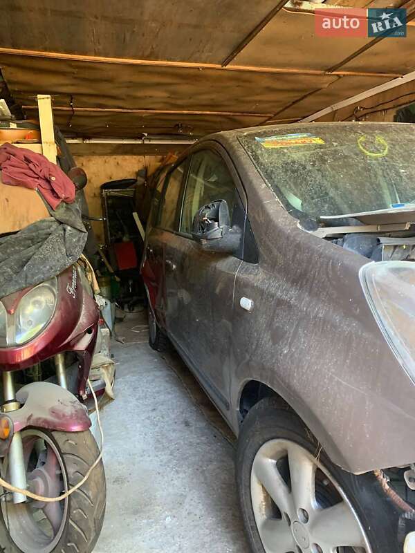 Хетчбек Nissan Note 2007 в Остер фото 11 Хетчбек Nissan Note 2007 в Остер