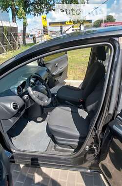 Хэтчбек Nissan Note 2007 в 