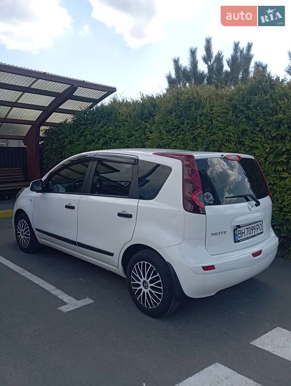 Хетчбек Nissan Note 2013 в Біляївці