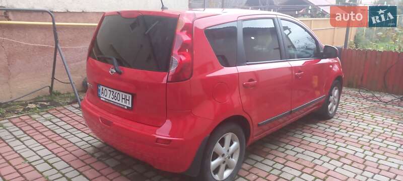 Хетчбек Nissan Note 2008 в Тячеві