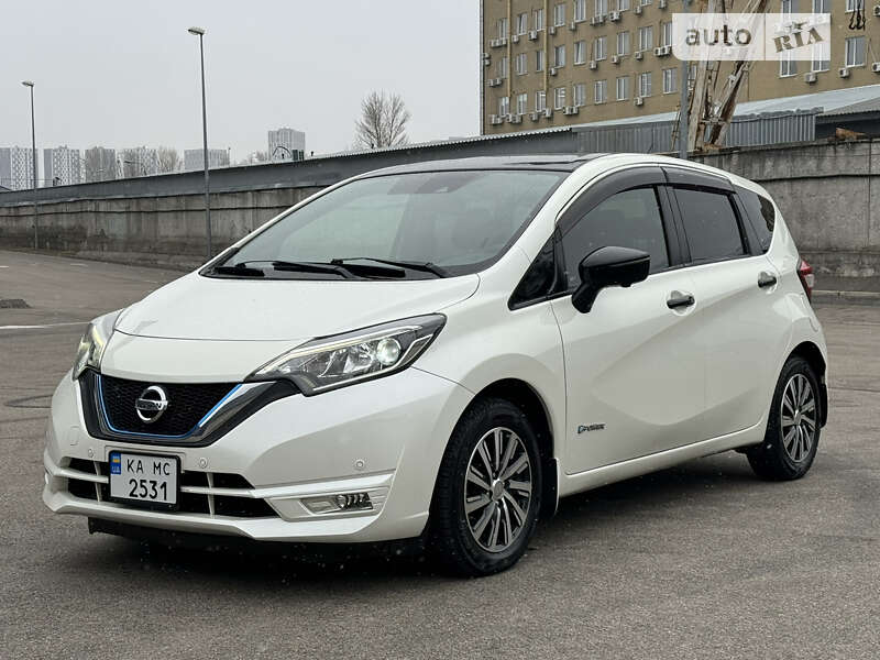 Хэтчбек Nissan Note 2018 в Киеве