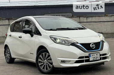 Хэтчбек Nissan Note 2018 в Киеве