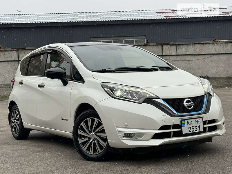 Хэтчбек Nissan Note 2018 в Киеве