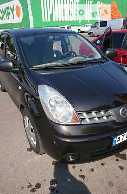 Хэтчбек Nissan Note 2007 в Тячеве