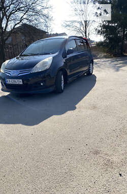 Хэтчбек Nissan Note 2011 в Киеве