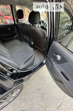 Хэтчбек Nissan Note 2012 в Киеве