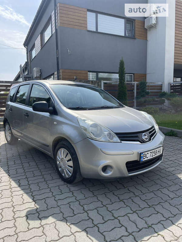 Nissan Note 2011