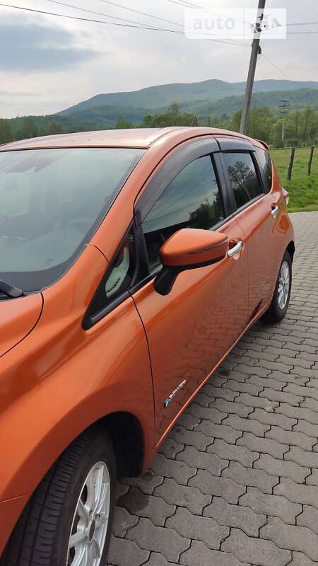 Хэтчбек Nissan Note 2017 в Сваляве