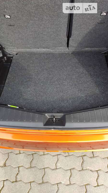 Хэтчбек Nissan Note 2017 в Сваляве