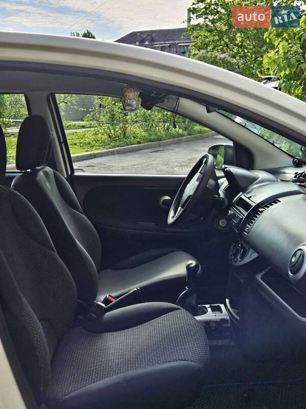 Хэтчбек Nissan Note 2011 в Киеве фото 4 Хэтчбек Nissan Note 2011 в Киеве