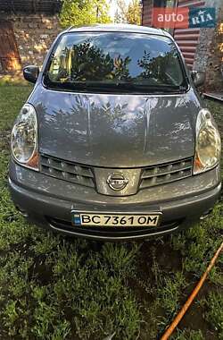 Хэтчбек Nissan Note 2007 в 